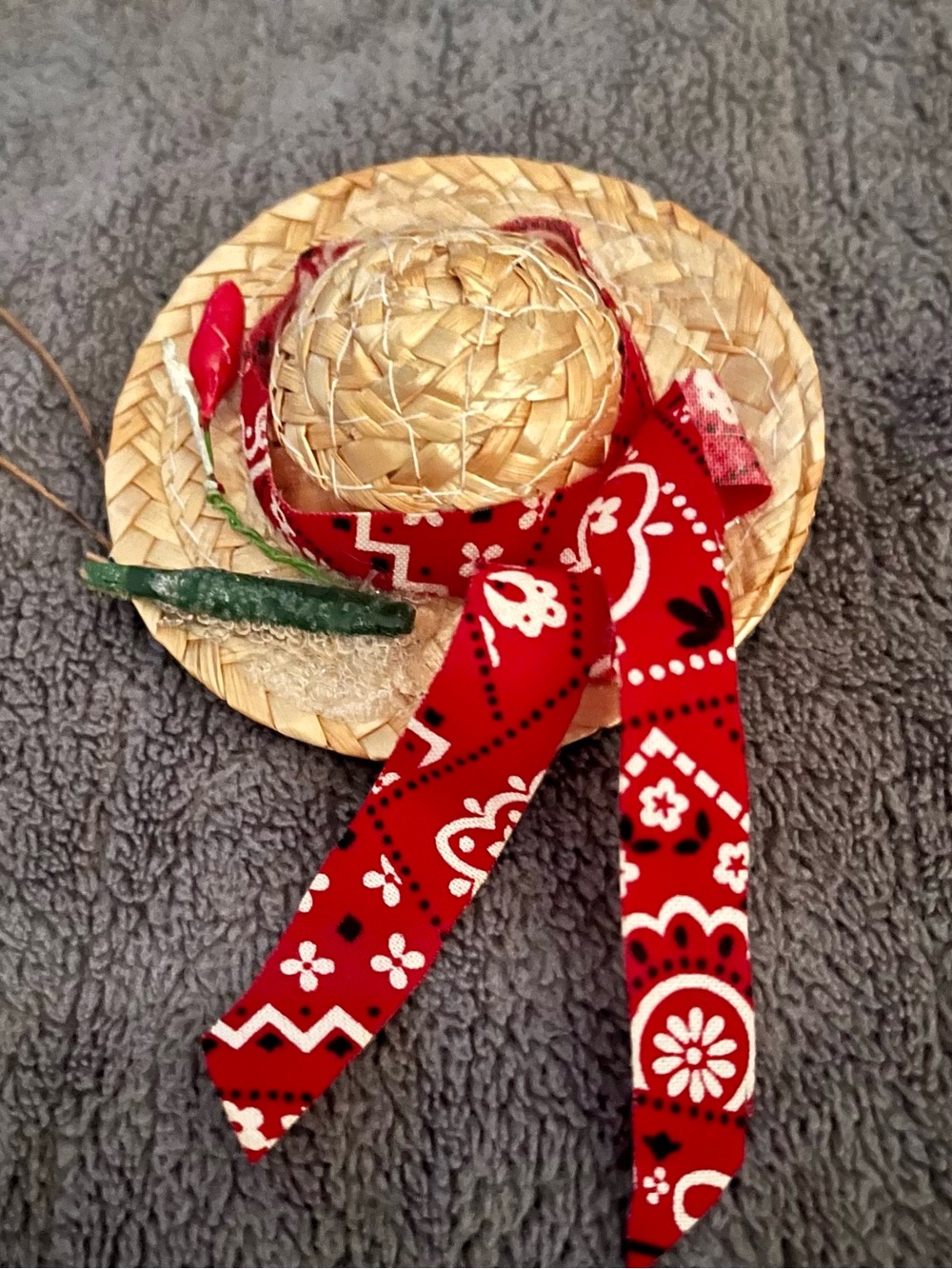 Straw Mini Hat brooch with Red Bandana Ribbon